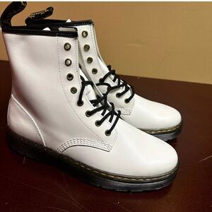 Doc Martens Unisex Zavala White Leather Lace Up Combat Boots Men’s 9 Women’s 10